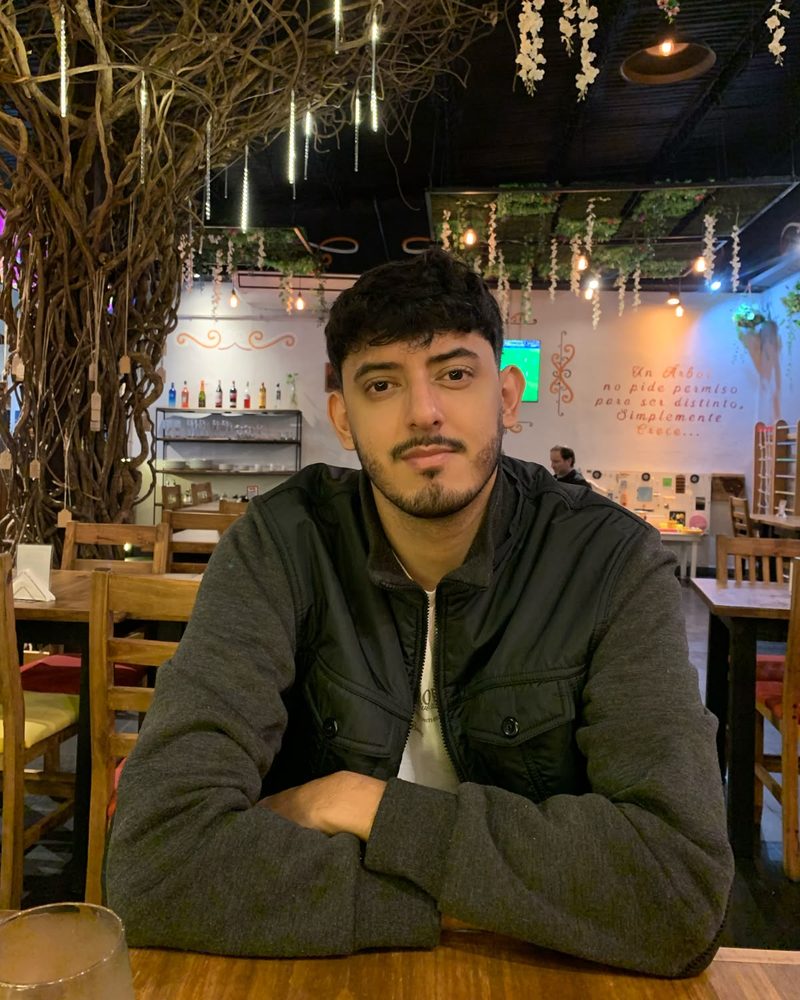 Walter Flores